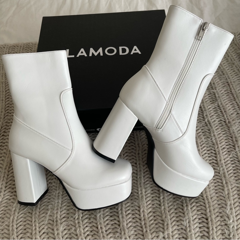 Dolls Kill Making Moves Platform Boots